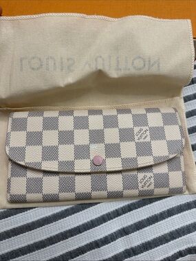 Louis Vuitton Damier Azur Emilie Wallet